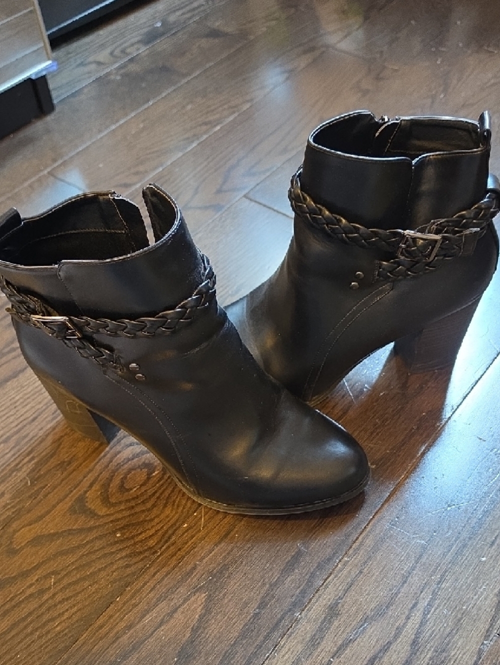 American Eagle By Payless Black Braided Ankle Booties - Picture 6 of 7